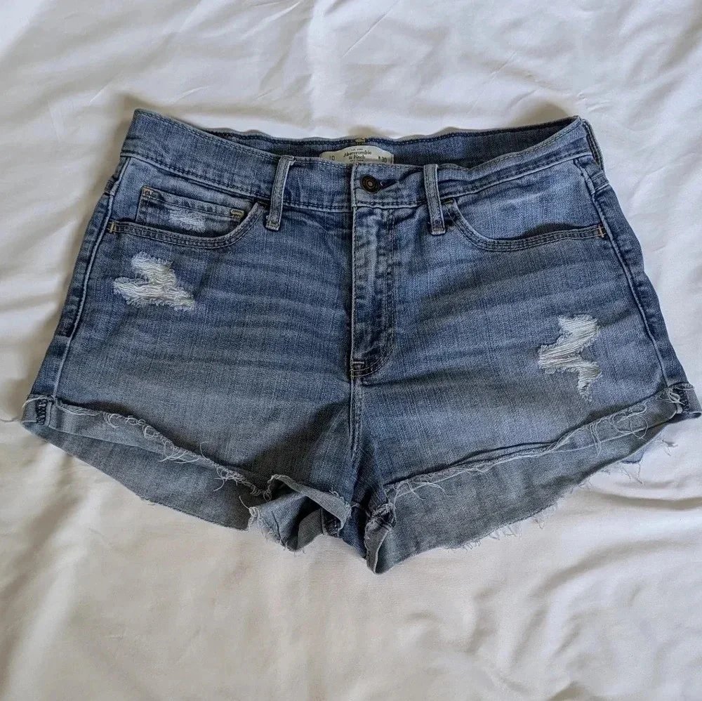 Abercrombie & Fitch High Rise Medium Destroy Short, Color Blue Size 30